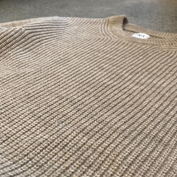 Zara crewneck sweater in Size Medium. Color is Tan. - Picture 3 of 3